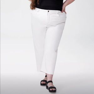 US sz 28 Bae Boyfriend Crop Jeans White